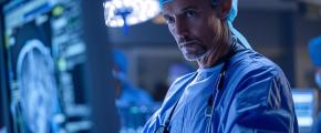 Pioneering Surgeon Harnessing Advanced Technology