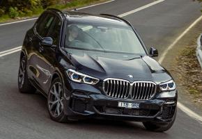 BMW X5 2024 Review: Power, Luxury, and Versatility Analyzed