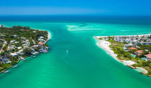 Siesta Key: Relax on the Soft, White Sands of Florida Coast