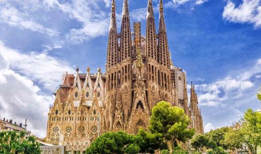 Spain: Experience Rich Culture, Vibrant Cities, and Beaches