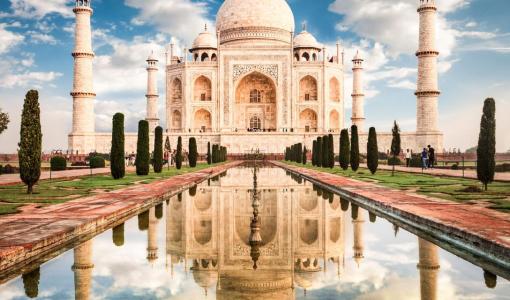 India: Experience Vibrant Festivals, Palaces, and Culture