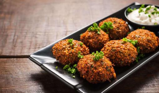 Sample Falafel in the Middle East: A Flavorful Dish to Enjoy