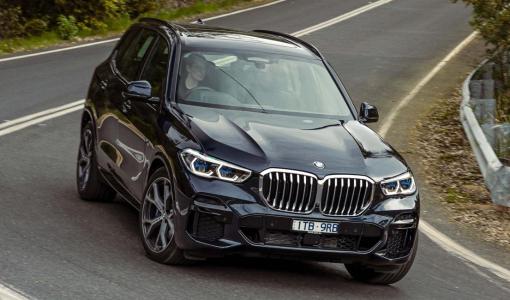 BMW X5 2024 Review: Power, Luxury, and Versatility Analyzed