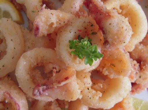 Italian Fried Calamari Crispy Squid with Lemon